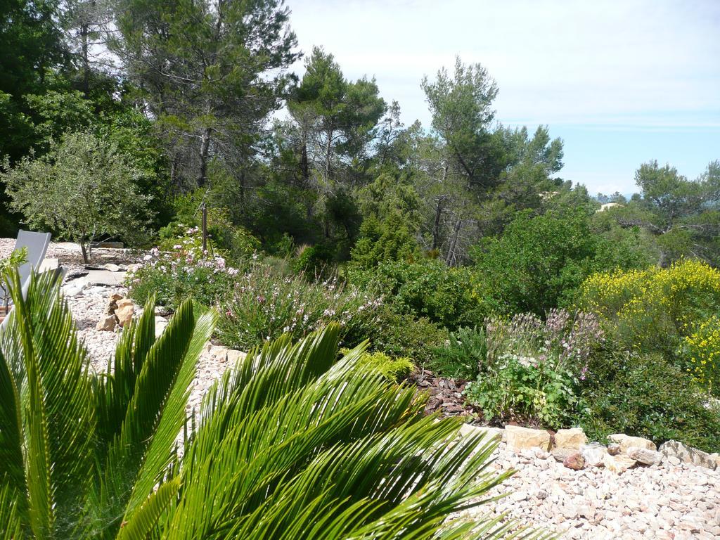 Les Hauts Des Materonnes Tourves Exterior photo