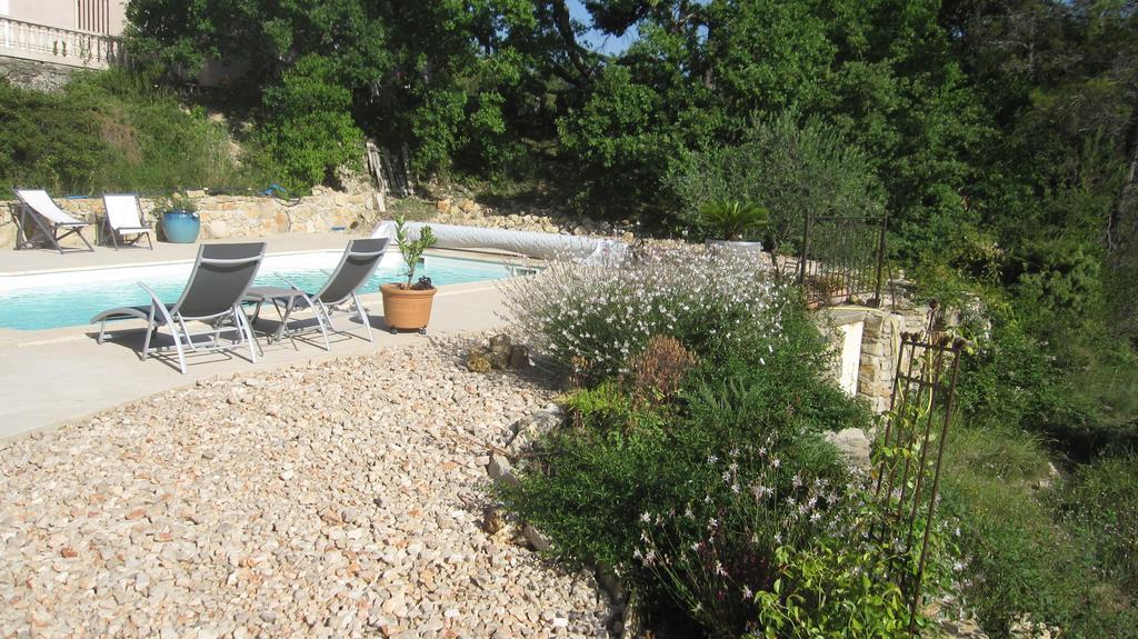 Les Hauts Des Materonnes Tourves Exterior photo